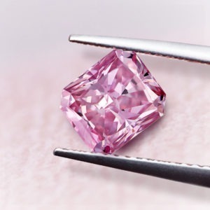 investing-in-pink-diamonds-argyle-pink-diamond