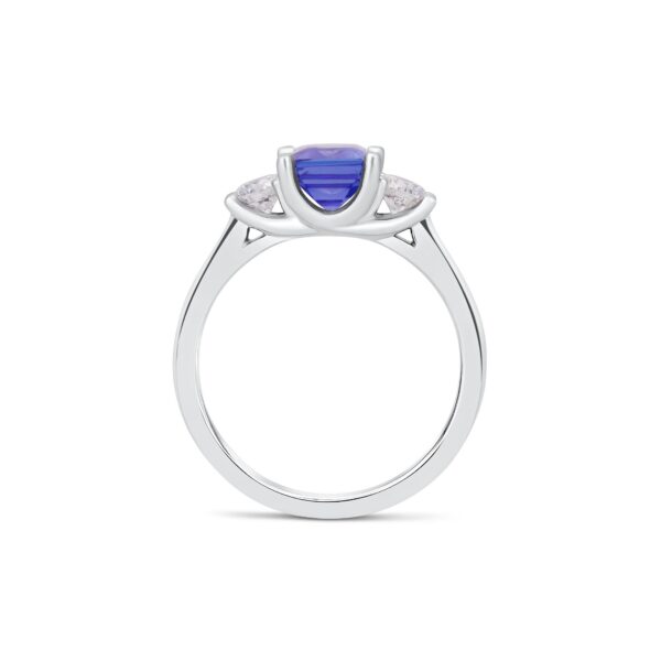 Tanzanite & Diamond Ring - Image 3